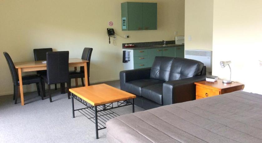 Wanaka Heights Motel Экстерьер фото