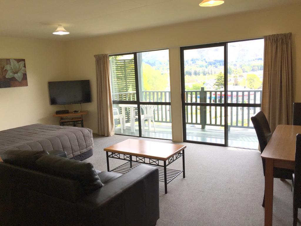 Wanaka Heights Motel Экстерьер фото
